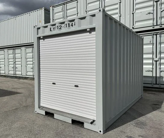 EAL-Vue-exterieure-du-container-12-pieds-neuf-avec-poches-pour-fourches.webp Container de Stockage 12 Pieds avec Poches pour Fourches – Image 1