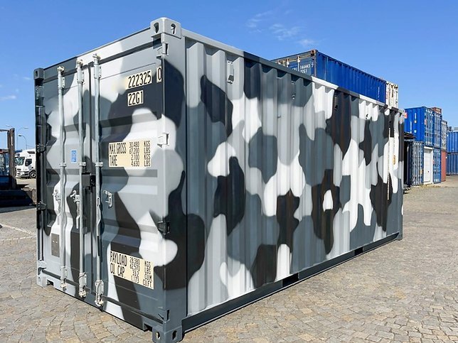 a1ef6f_9d6ac4a95389444484d76caec3d9e538mv2.jpg Conteneur Maritime de 20 Pieds Camouflage – Image 1