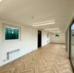 Conteneur modulaire 32x10 pi – Bureau/Cantine avec baies vitrées – Image 8