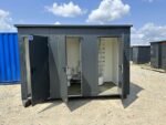 Conteneur Sanitaire 3 Cabines – WC, Urinoir et Douche (377x177x245 cm) – Image 7